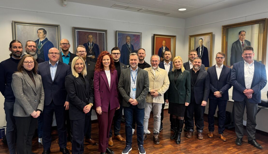 Latvian business delegation meets University of Oulu 6G Flagship team, April 2025